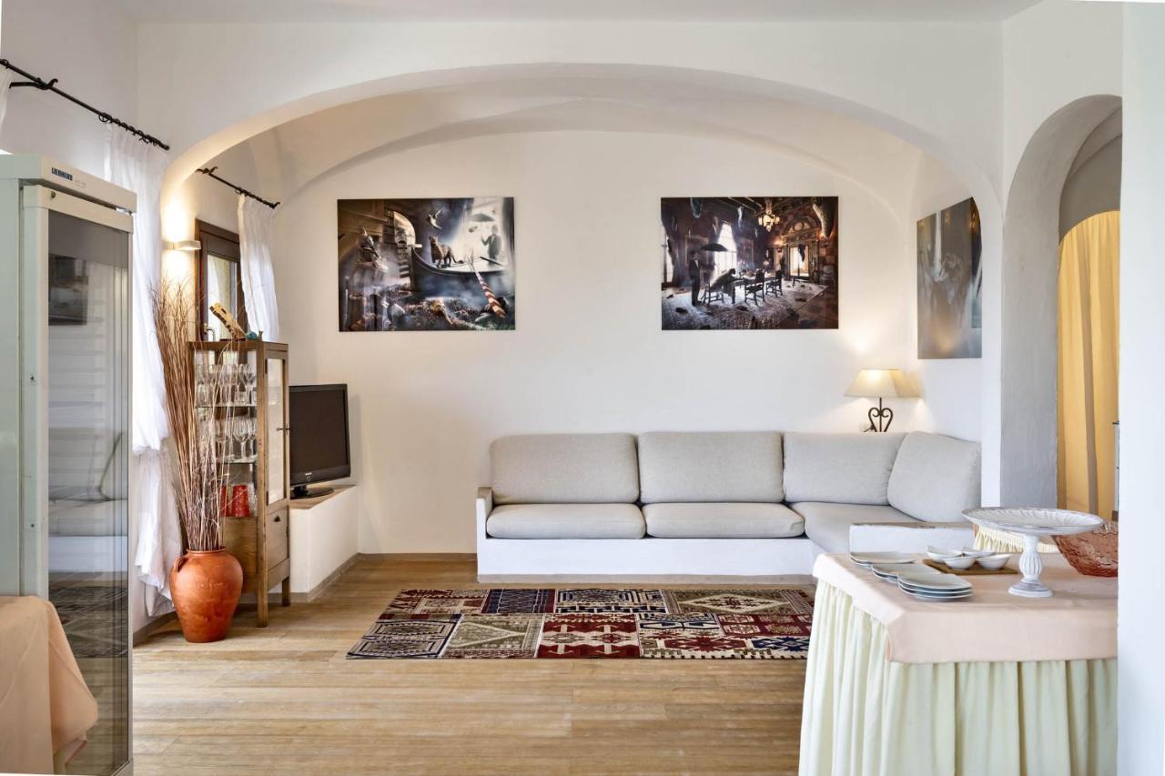 Iconic Luxury Suites Abbiadori Exterior foto