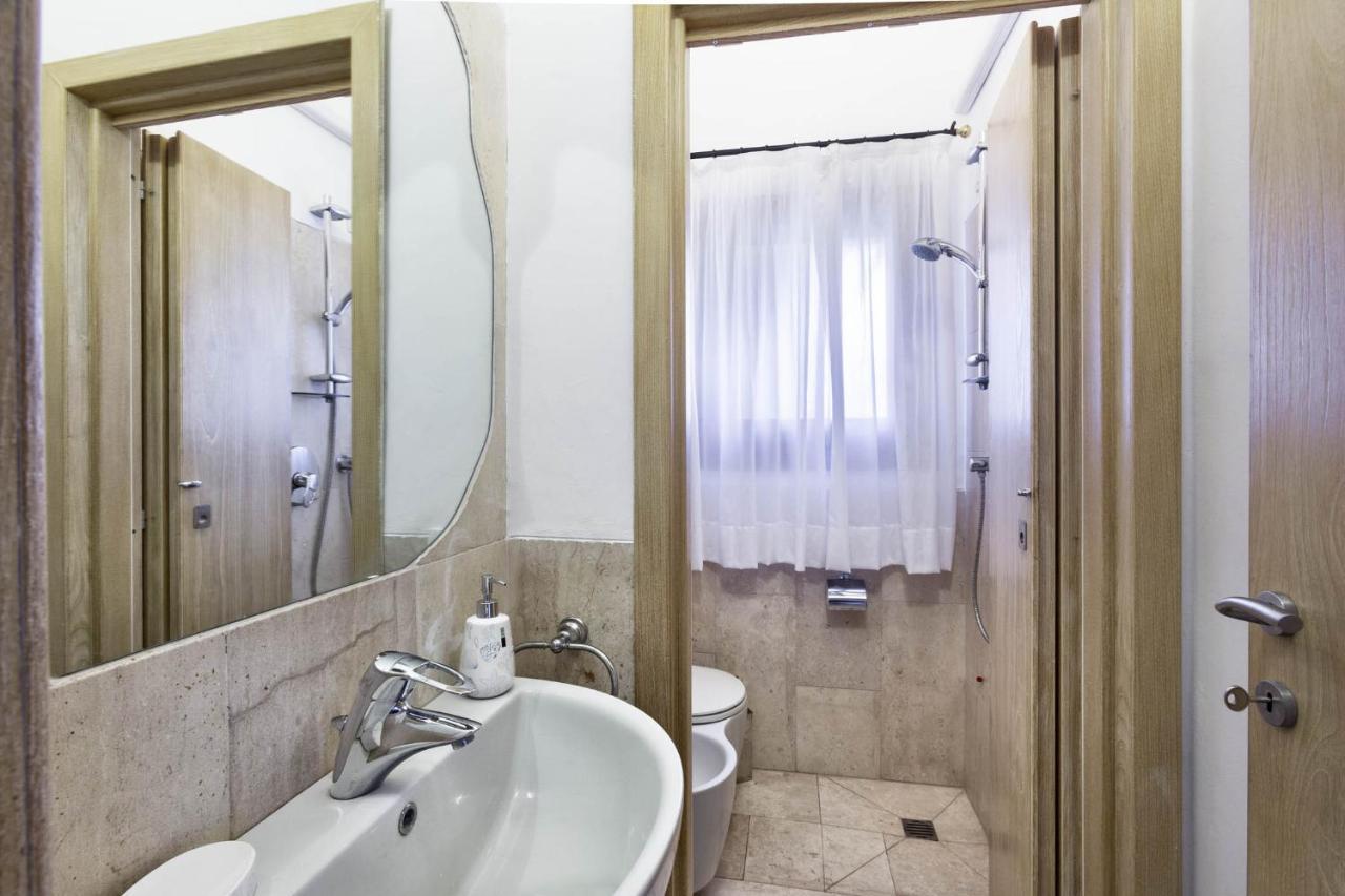 Iconic Luxury Suites Abbiadori Exterior foto